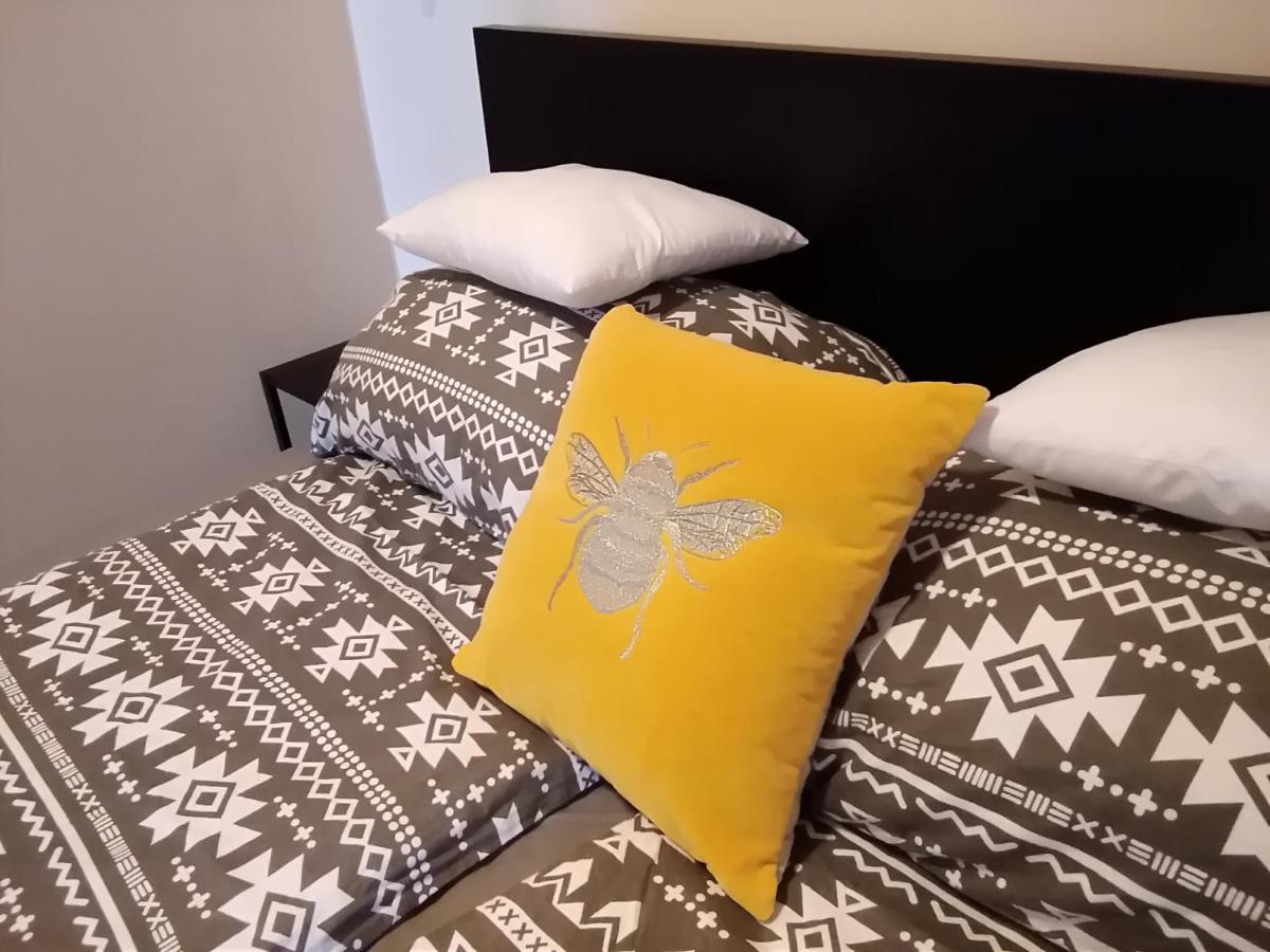 Bee Home Вечеш Екстериор снимка
